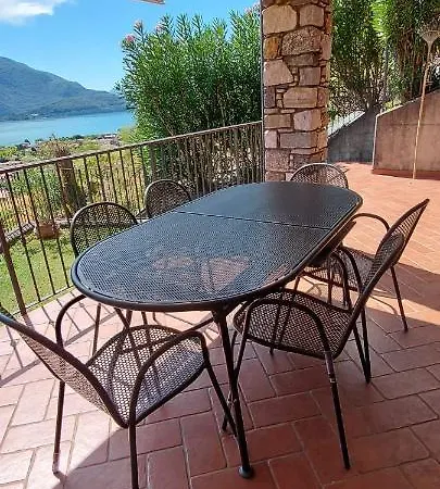 My Holidays - Residenza Il Poggio アパート *